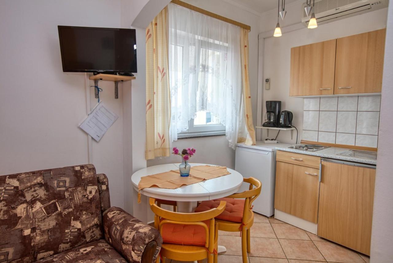 Apartments With A Parking Space Vodice - 6178 ภายนอก รูปภาพ