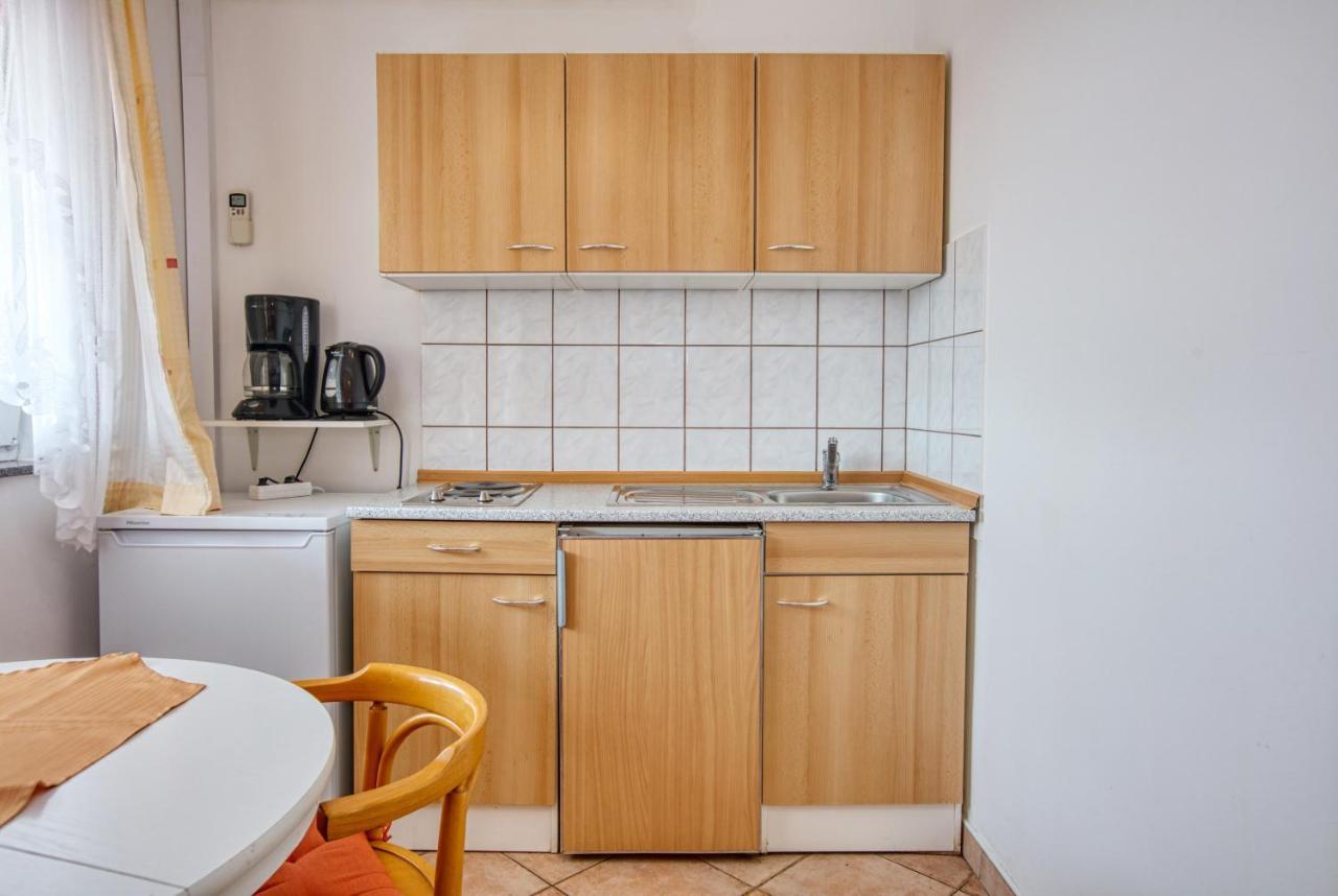Apartments With A Parking Space Vodice - 6178 ภายนอก รูปภาพ